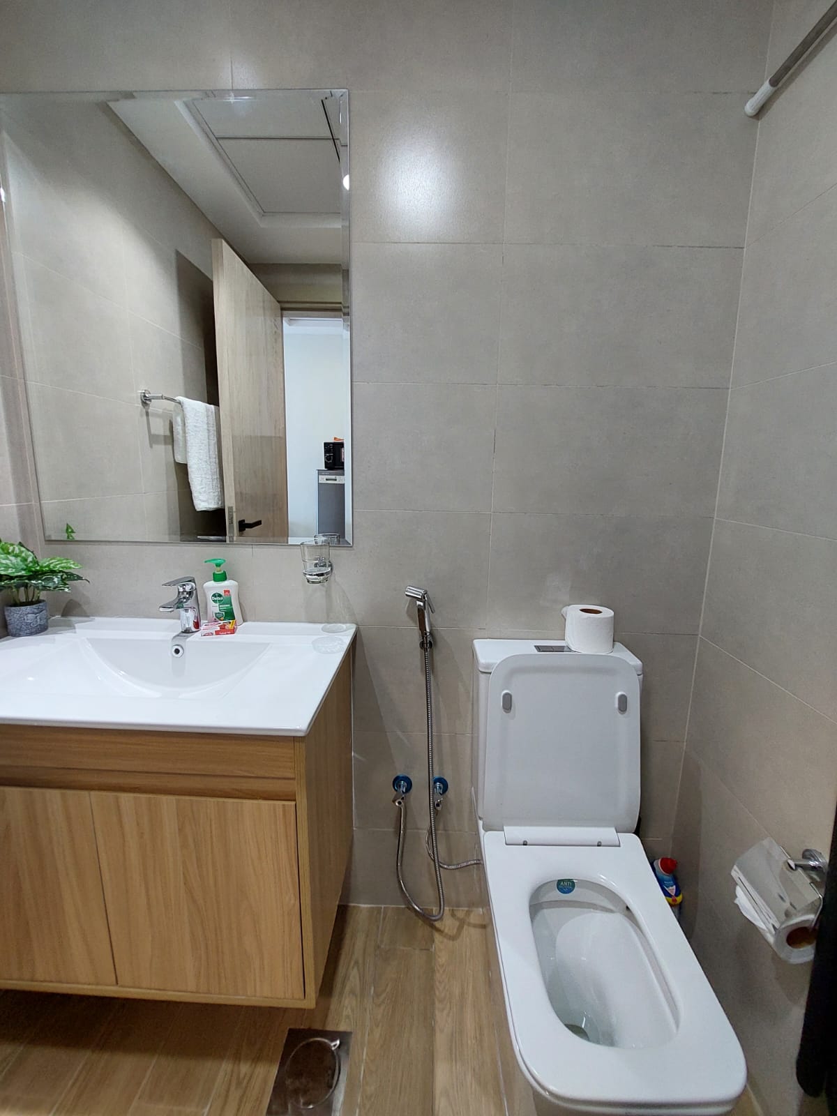 Alexis Tower property photo 12