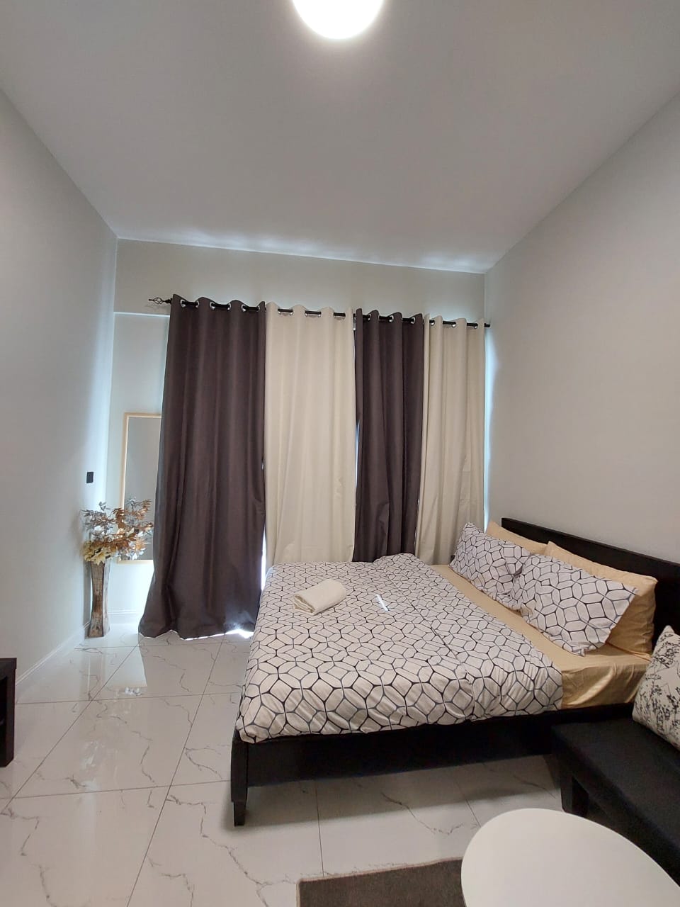 Alexis Tower property photo 25