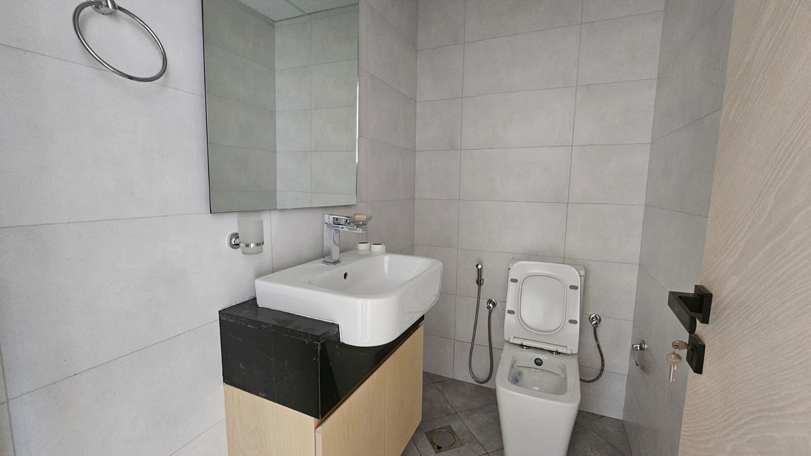 Binghatti Avenue property photo 4