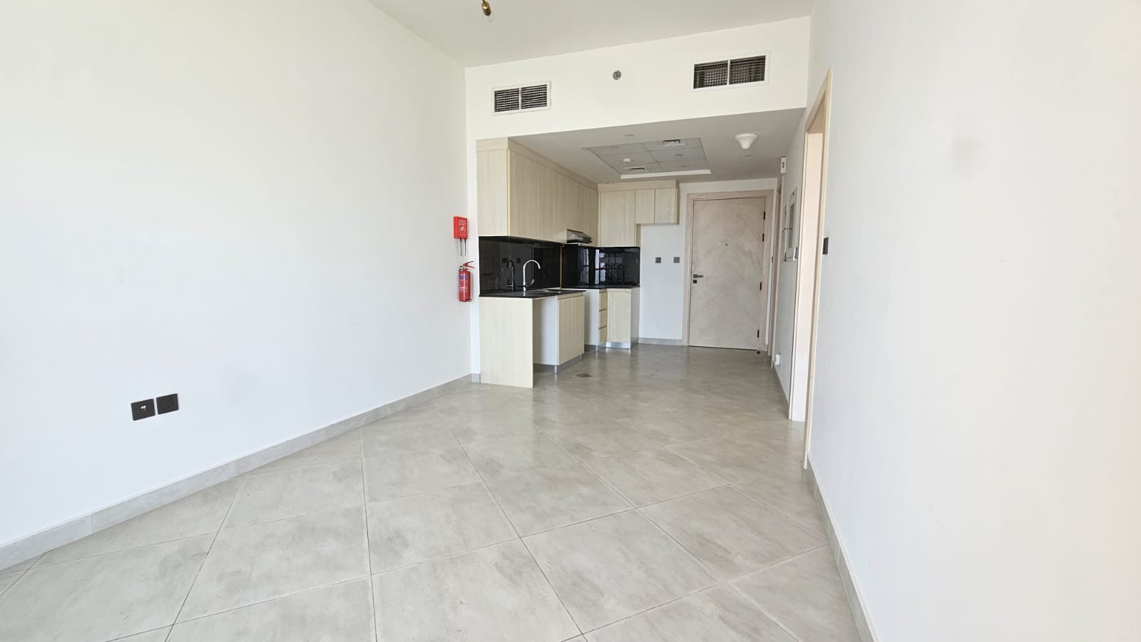 Binghatti Avenue property photo 11