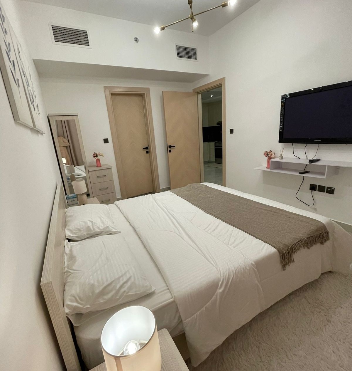 Binghatti Avenue property photo 2
