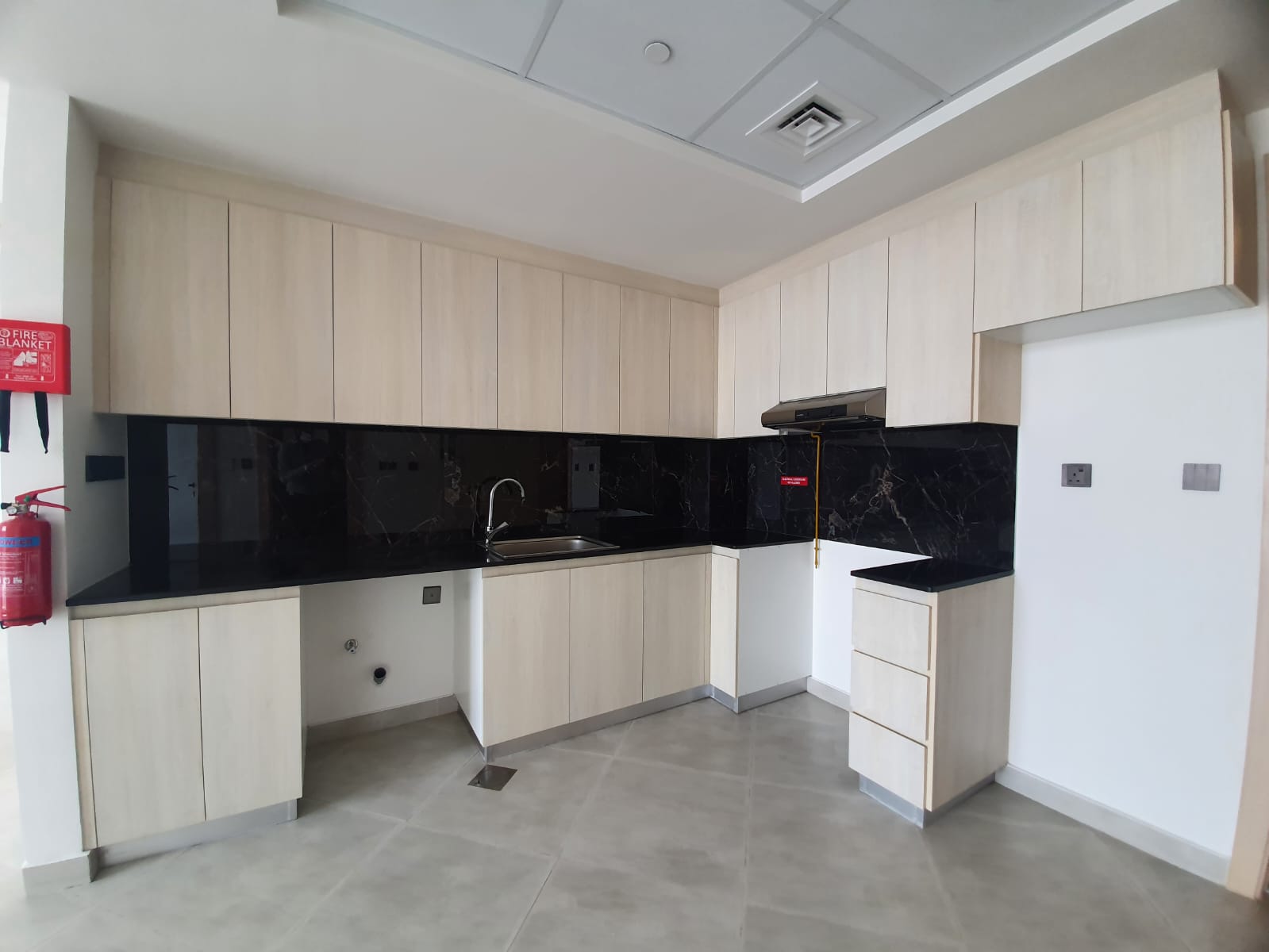 Binghatti Avenue property photo 5
