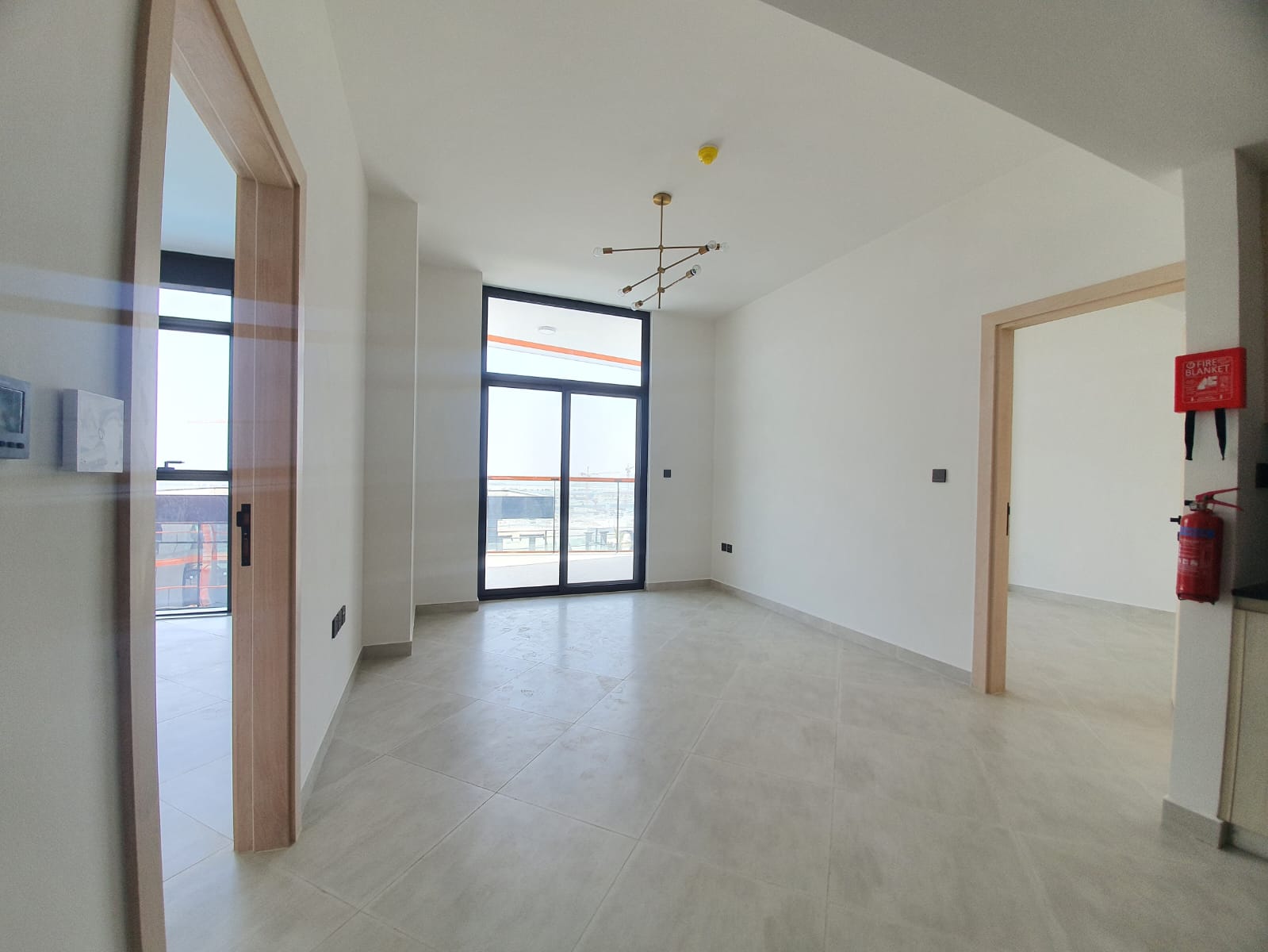 Binghatti Avenue property photo 3