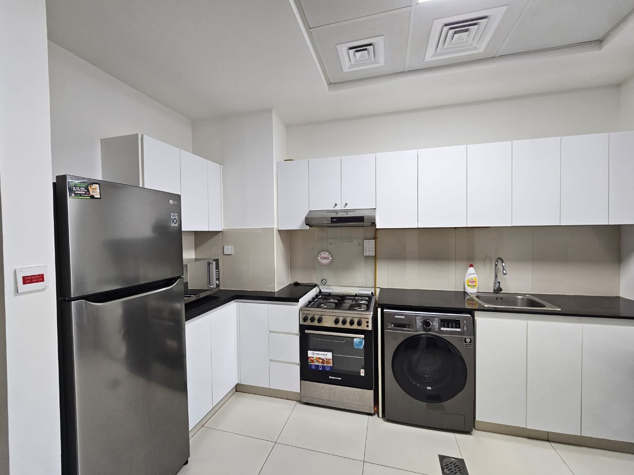 Binghatti Gateway property photo 3