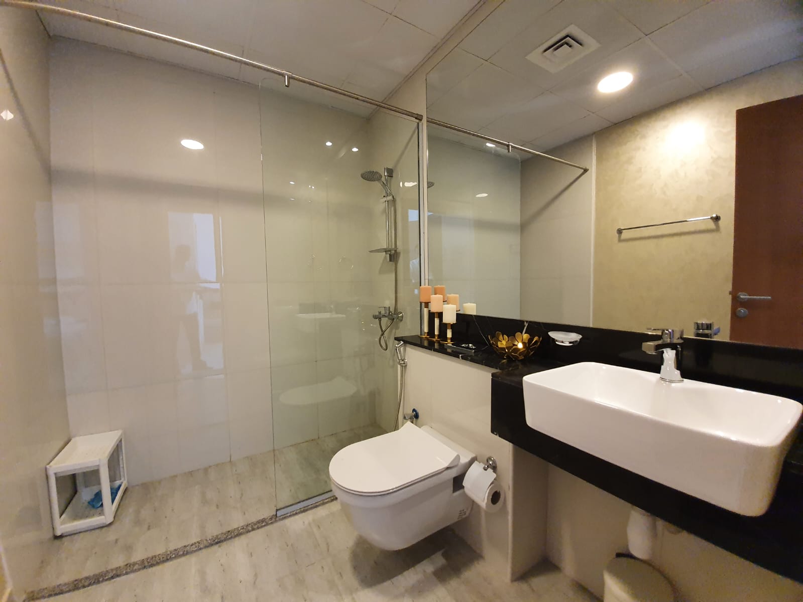 Millennium Binghatti Residences property photo 8
