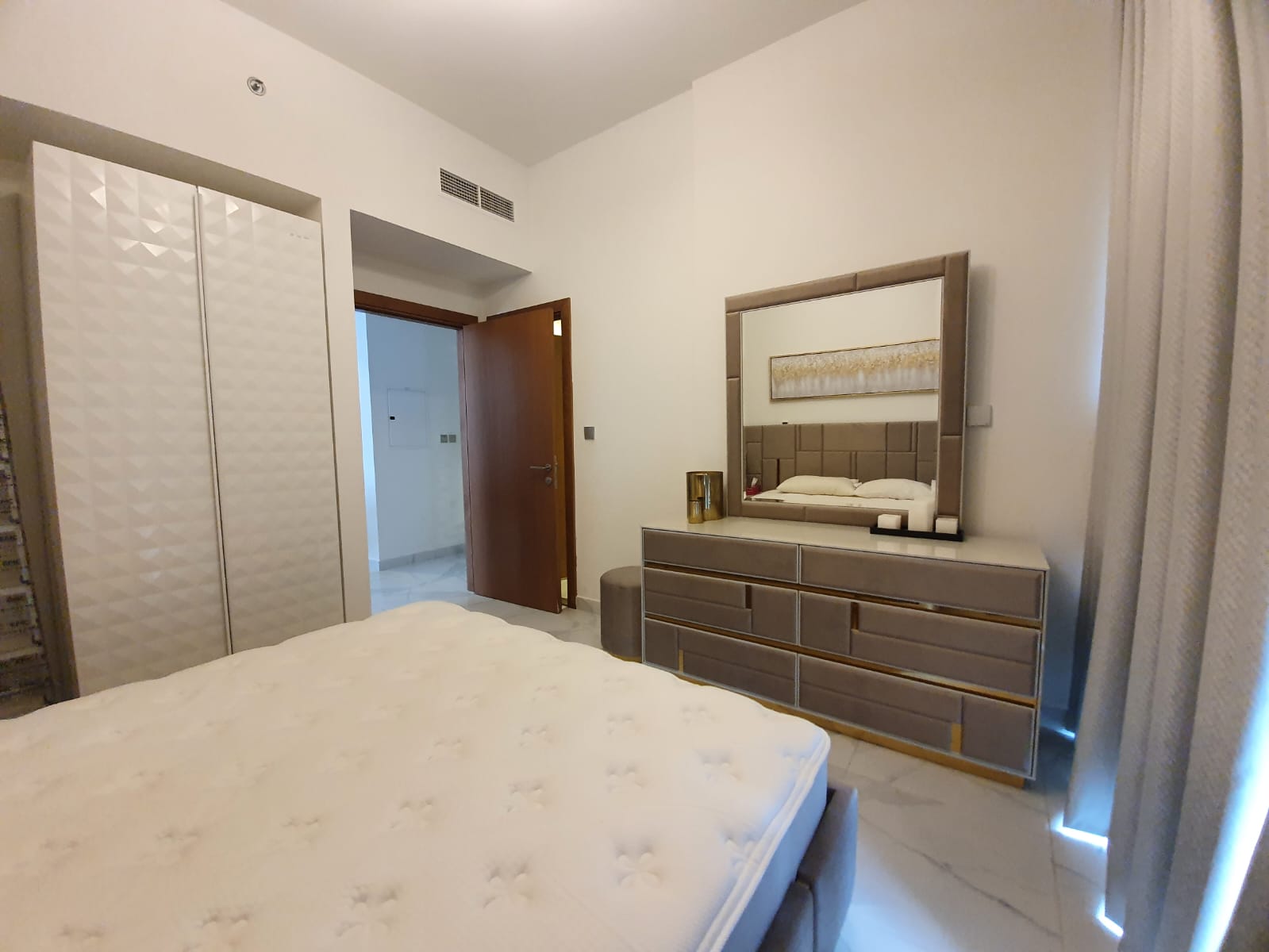 Millennium Binghatti Residences property photo 2