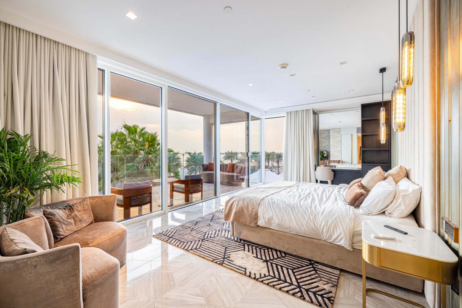Palm Jumeirah property photo 5