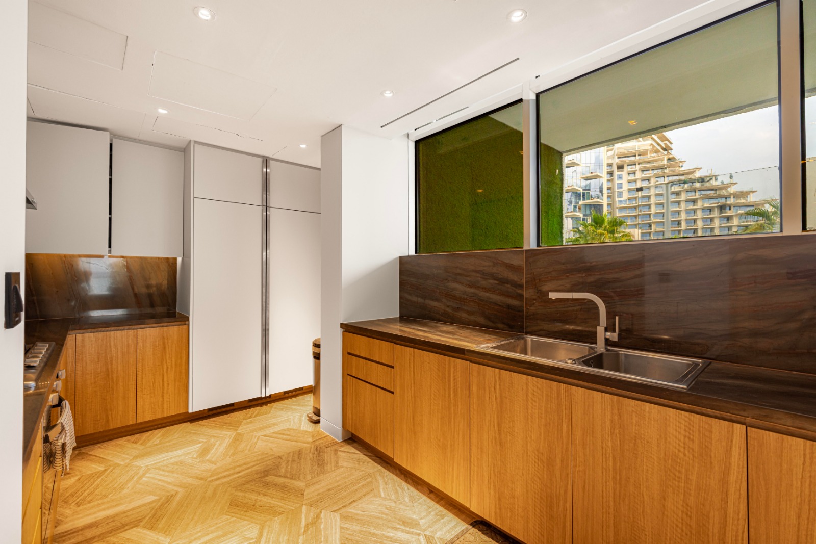 Palm Jumeirah property photo 16